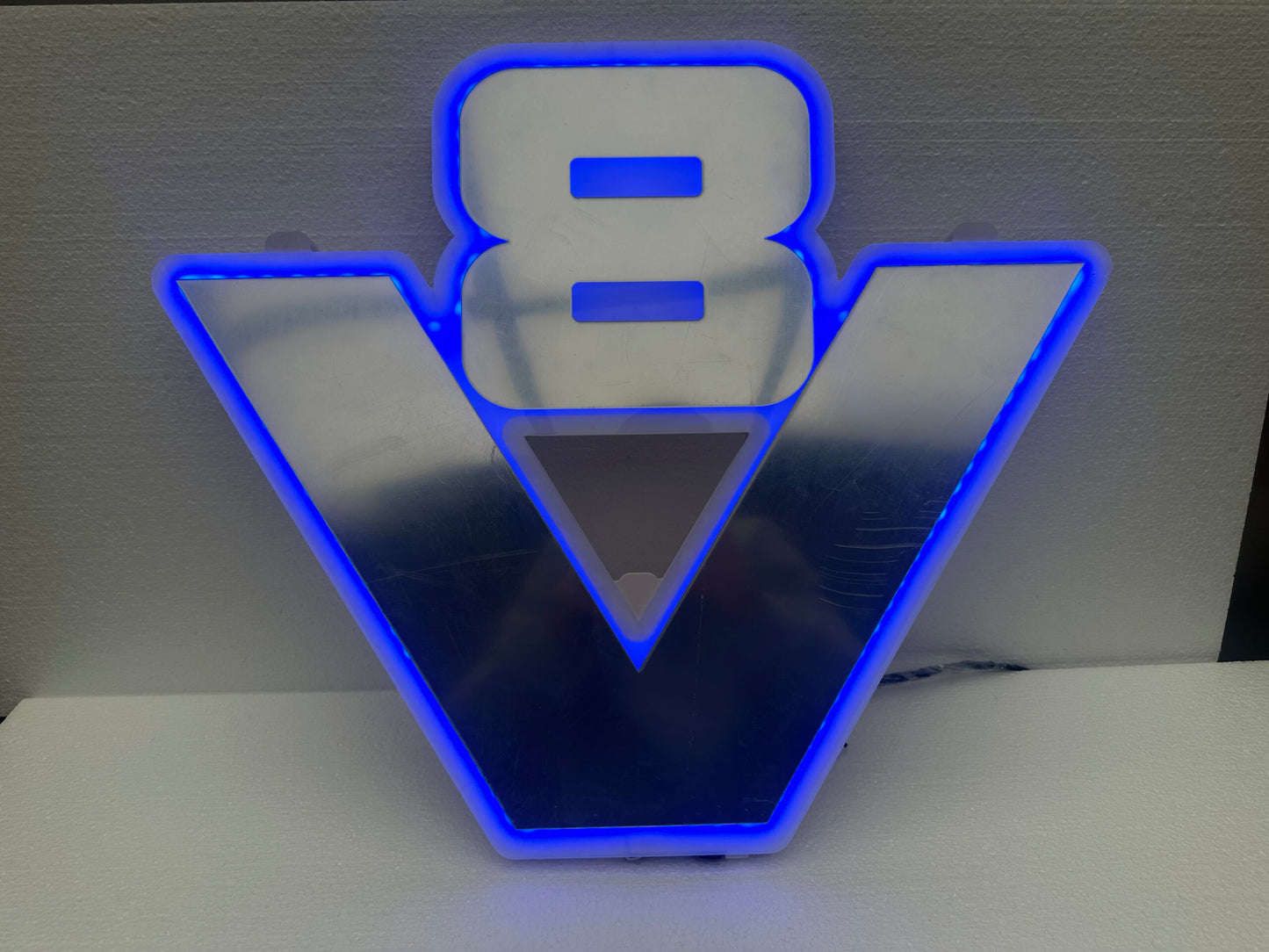 V8 Oldskool LED lighting